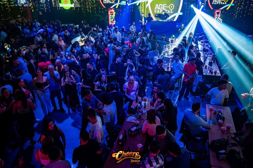 Fachada de Cheers Lindora